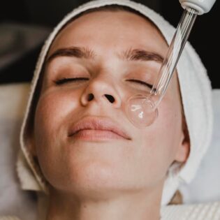 Deccan Bharat – 7 Popular skin treatments you should know about